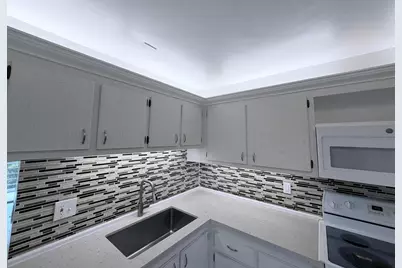 1000 NE 14th Avenue #503, Hallandale Beach, FL 33009 - Photo 23