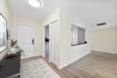 19986 NE 5th Court #4d, Miami, FL 33179 - Photo 3