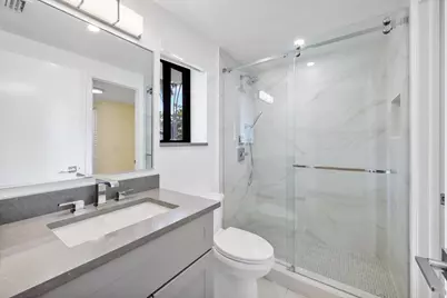 19986 NE 5th Court #4d, Miami, FL 33179 - Photo 15