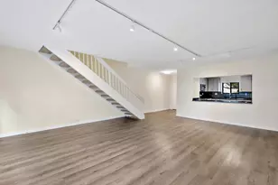 19986 NE 5th Ct, Miami, FL 33179 - Photo 11