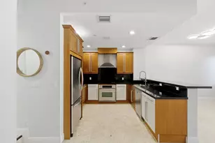 302 NE 8th Ave, Fort Lauderdale, FL 33301 - Photo 13