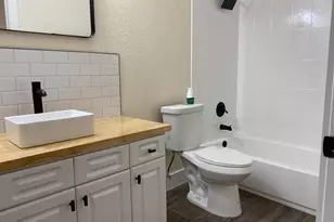 176 SW 5th Ct, Deerfield Beach, FL 33441 - Photo 5