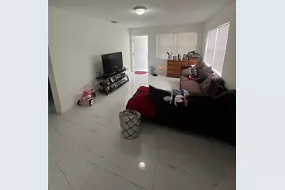 106 NW 12th Avenue, Dania, FL 33004 - Photo 17