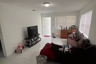 106 NW 12th Ave, Dania Beach, FL 33004 - Photo 17