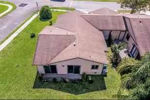 9741 W Daffodil Ln, Miramar, FL 33025 - Photo 29