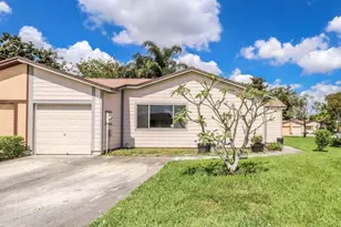 9741 W Daffodil Ln, Miramar, FL 33025 - Photo 3
