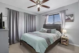 9741 W Daffodil Ln, Miramar, FL 33025 - Photo 19