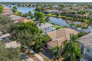 1012 Fairfield Meadows Dr, Weston, FL 33327 - Photo 13