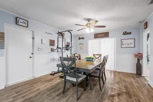 8101 NW 27th St, Coral Springs, FL 33065 - Photo 9