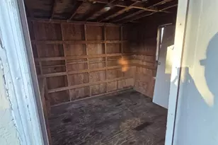 5751 SW 37th St, Davie, FL 33314 - Photo 9