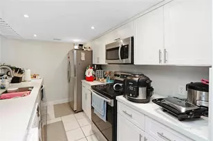 1640 W Golfview Dr, Pembroke Pines, FL 33026 - Photo 21