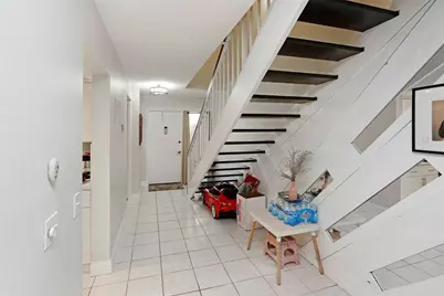 1640 W Golfview Drive, Hollywood, FL 33026 - Photo 17