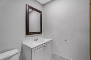 2424 NW 39th Wy, Fort Lauderdale, FL 33311 - Photo 17