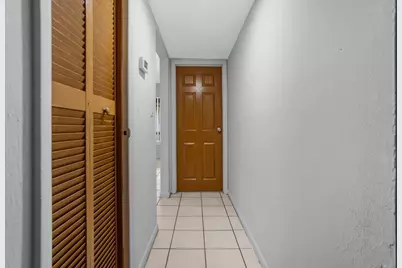 2424 NW 39th Way #202, Fort Lauderdale, FL 33311 - Photo 11