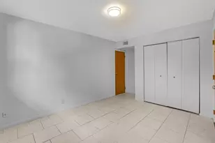 2424 NW 39th Wy, Fort Lauderdale, FL 33311 - Photo 13