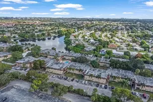 2424 NW 39th Wy, Fort Lauderdale, FL 33311 - Photo 35