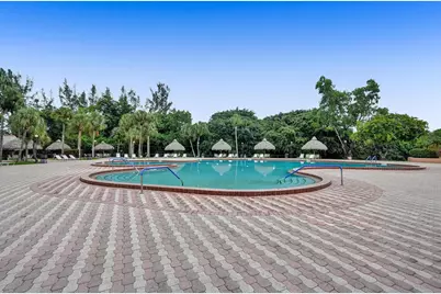 3120 Holiday Springs Boulevard #106, Margate, FL 33063 - Photo 11