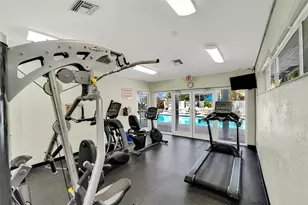 3130 N 38th Ave, Hollywood, FL 33021 - Photo 37