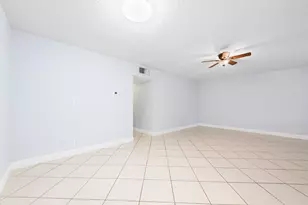 1340 NE 28th Ave, Pompano Beach, FL 33062 - Photo 13