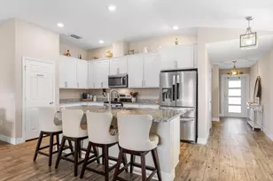 5580 NW Pine Trail Cir, Port Saint Lucie, FL 34983 - Photo 5