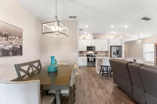 5580 NW Pine Trail Cir, Port Saint Lucie, FL 34983 - Photo 15