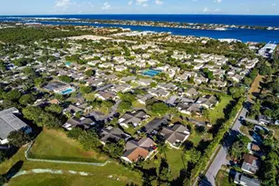 8090 Ambach Way, Hypoluxo, FL 33462 - Photo 37