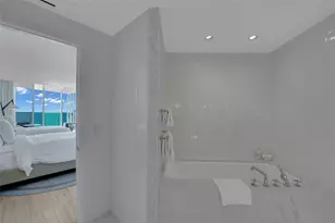 525 N Fort Lauderdale Beach Blvd, Fort Lauderdale, FL 33304 - Photo 11