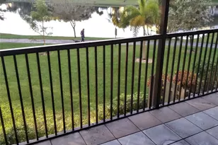 2112 S Cypress Bend Dr, Pompano Beach, FL 33069 - Photo 7