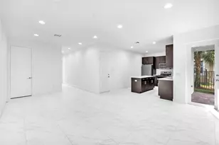 6947 Pines Cir, Coconut Creek, FL 33073 - Photo 7