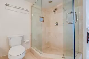 2001 N Ocean Blvd Unit, Fort Lauderdale, FL 33305 - Photo 13