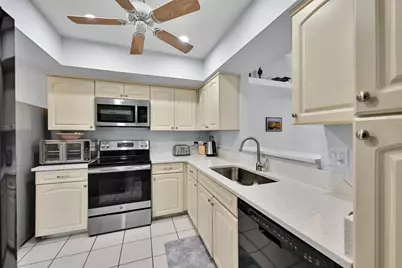 10788 Waterberry Drive, Boca Raton, FL 33498 - Photo 9