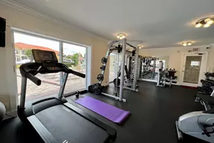 2900 NE 30th St, Fort Lauderdale, FL 33306 - Photo 9