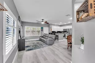 6140 Grand Cypress Cir E, Coconut Creek, FL 33073 - Photo 5