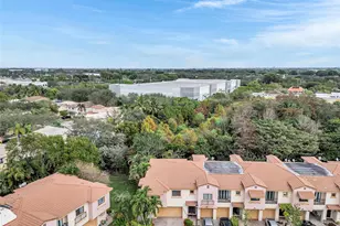 6140 Grand Cypress Cir E, Coconut Creek, FL 33073 - Photo 37