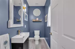 6140 Grand Cypress Cir E, Coconut Creek, FL 33073 - Photo 7