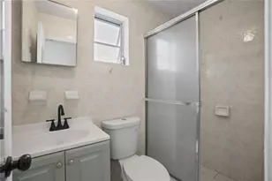 8930 SW 38th St, Miami, FL 33165 - Photo 7