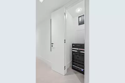 160 Isle Of Venice Drive #302, Fort Lauderdale, FL 33301 - Photo 29