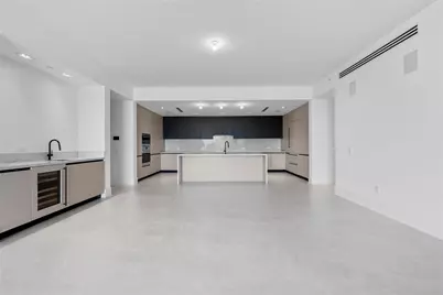 160 Isle Of Venice Drive #302, Fort Lauderdale, FL 33301 - Photo 11