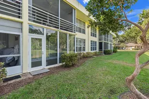 500 Oaks Ln, Pompano Beach, FL 33069 - Photo 25