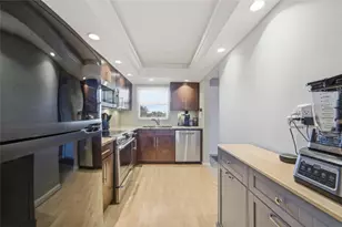 1332 Bayview Dr, Fort Lauderdale, FL 33304 - Photo 5