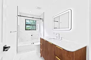 20500 Highland Lakes Blvd, Miami, FL 33179 - Photo 29