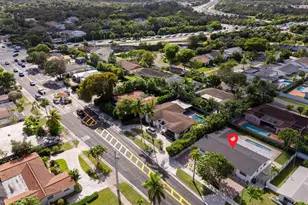 20500 Highland Lakes Blvd, Miami, FL 33179 - Photo 55