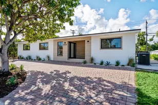 20500 Highland Lakes Blvd, Miami, FL 33179 - Photo 3