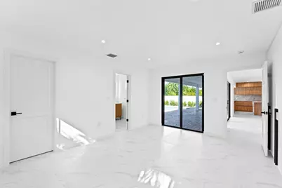 20500 Highland Lakes Boulevard, Miami, FL 33179 - Photo 15