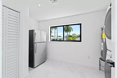 20500 Highland Lakes Boulevard, Miami, FL 33179 - Photo 33