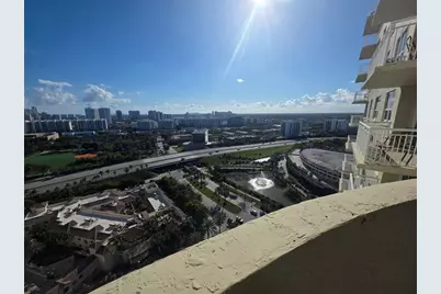 19501 W Country Club Drive #2306, Aventura, FL 33180 - Photo 13