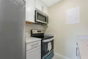 8921 NW 28th Dr, Coral Springs, FL 33065 - Photo 3