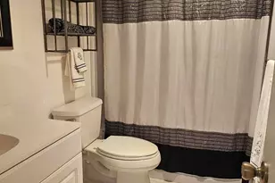 121 SE 3rd Ave, Dania Beach, FL 33004 - Photo 17