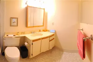 121 SE 3rd Ave, Dania Beach, FL 33004 - Photo 13