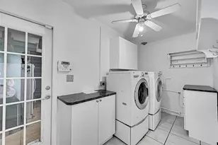 220 SE 10th St, Pompano Beach, FL 33060 - Photo 27